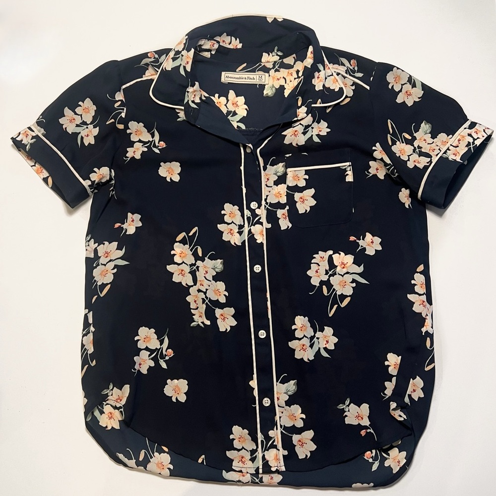 Abercrombie & Fitch Floral Button Up Top